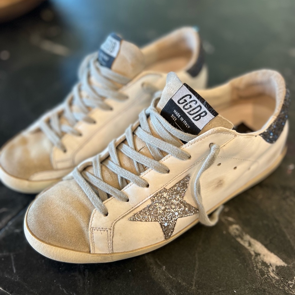 Authentic Golden Goose Super-Stars size 39
